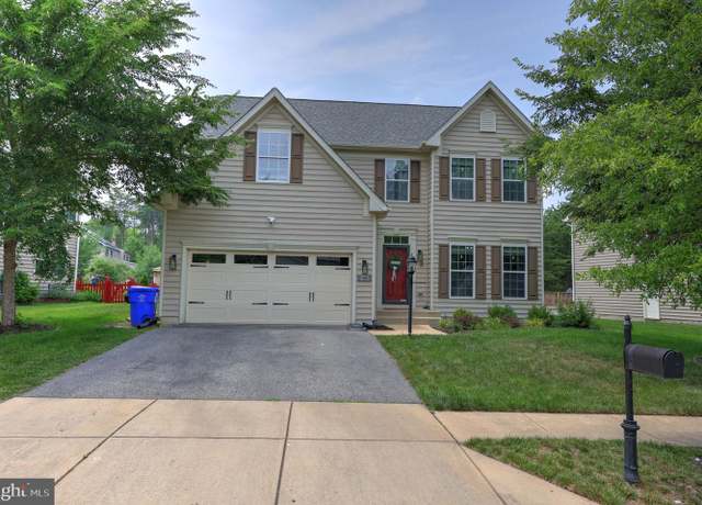 Property at 10465 Sugarberry St, Waldorf, MD 20603, 4 beds, 4 baths