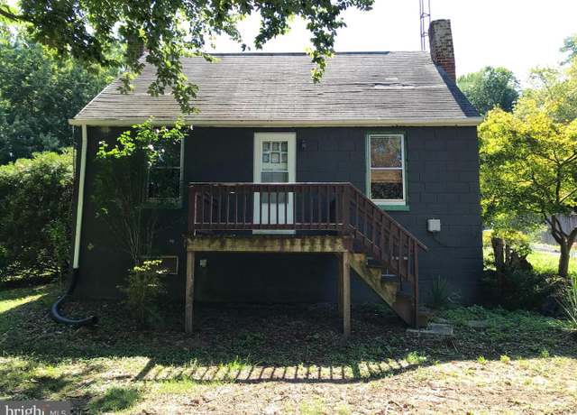 Property at 26901 Clarksburg Rd, Damascus, MD 20872, 3 beds, 1 bath