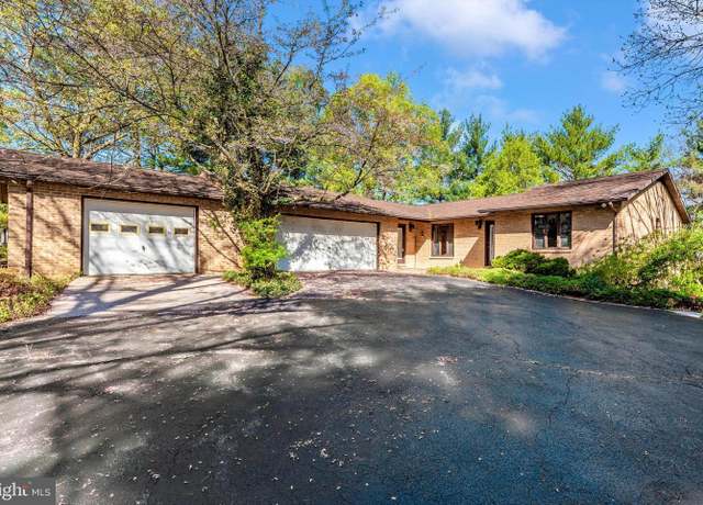 Property at 13120 Ingram Dr, Smithsburg, MD 21783, 4 beds, 2.5 baths