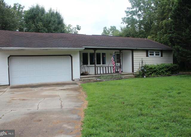 Property at 58 Swathmore Ave, Gloucester City, NJ 08030, 4 beds, 2.5 baths