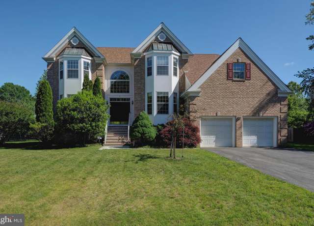 Property at 5 Pierce Rd, East Windsor, NJ 08520, 4 beds, 2.5 baths