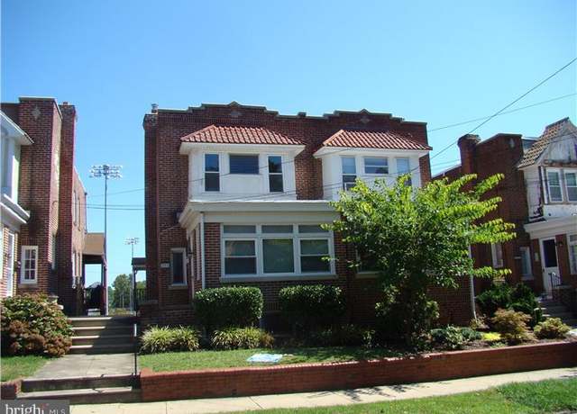 Property at 215 N Penn St, West Chester, PA 19380, 3 beds, 1 bath