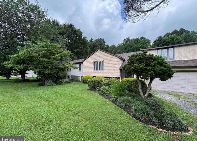 Property at 180 College Cir, Lincoln University, PA 19352, 6 beds, 3 baths