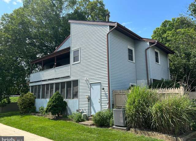 Property at 357 Greenland Dr, Lancaster, PA 17602, 3 beds, 2.5 baths