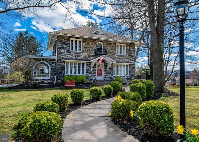 Property at 270 Grampian Blvd, Williamsport, PA 17701, 3 beds, 2.5 baths