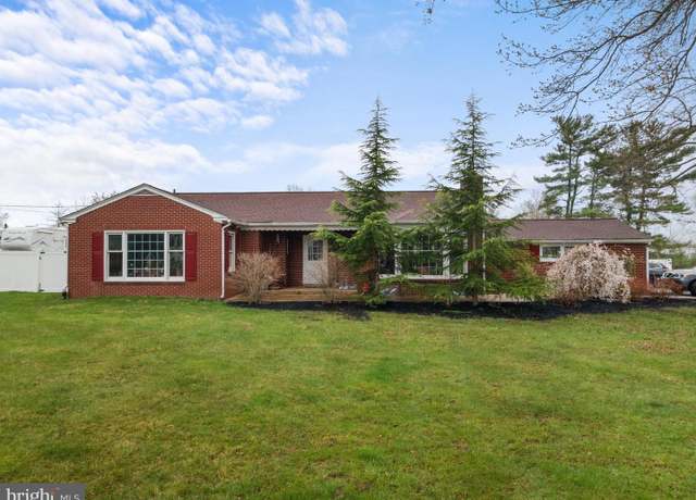 Property at 3309 Unionville Pike, Hatfield, PA 19440, 3 beds, 3 baths
