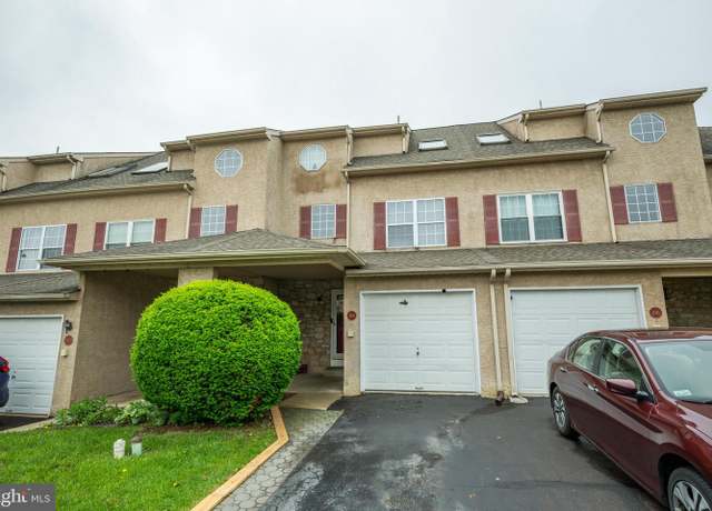 Property at 218 Parkview Dr, Souderton, PA 18964, 3 beds, 2.5 baths