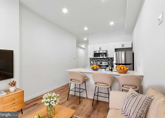 Property at 1150 S 52nd St, Philadelphia, PA 19143, 6 beds, 4 baths