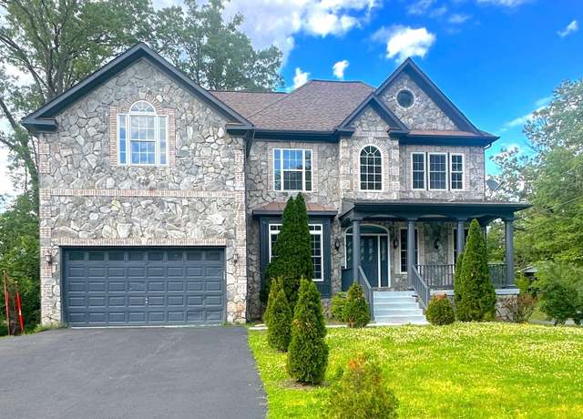 Property at 8512 Spruce St, Manassas, VA 20111, 8 beds, 5.5 baths