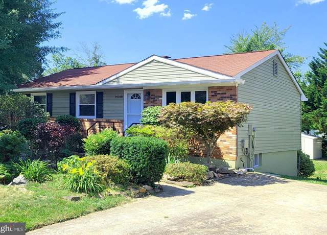 Property at 15108 Calexico Ln, Woodbridge, VA 22193, 4 beds, 2 baths