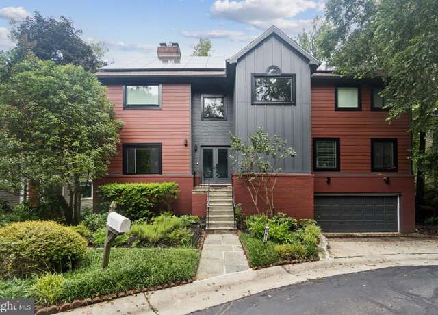Property at 3015 Oregon Knolls Dr NW, Washington, DC 20015, 5 beds, 3.5 baths