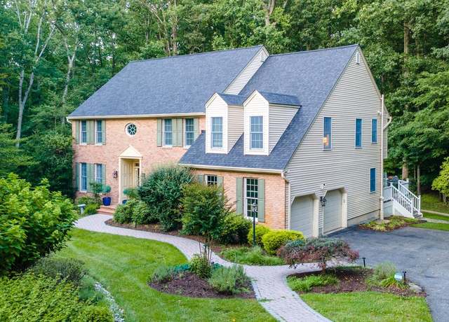 Property at 905 Malvern Hill Dr, Davidsonville, MD 21035, 4 beds, 4 baths