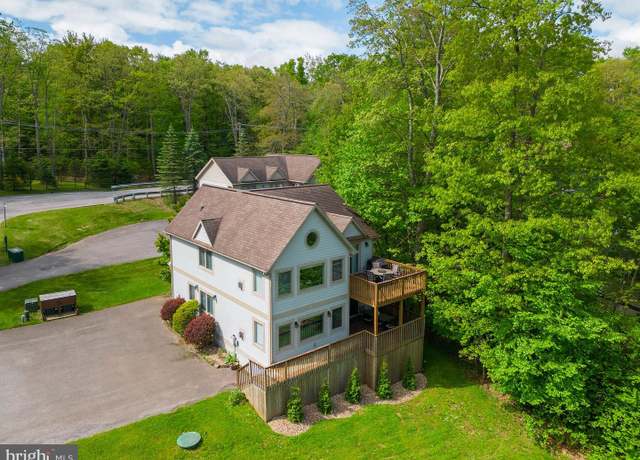 Property at 25 Silver Tree Ln, Oakland, MD 21550, 5 beds, 4 baths