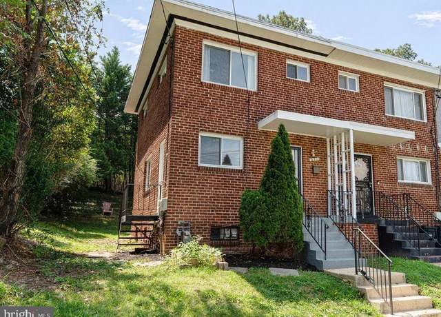 Property at 631 Hampton Dr, Oxon Hill, MD 20745, 3 beds, 1.5 baths