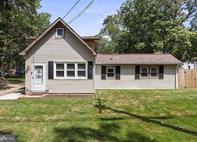 Property at 1402 E Lakeshore Dr, Browns Mills, NJ 08015, 3 beds, 1 bath