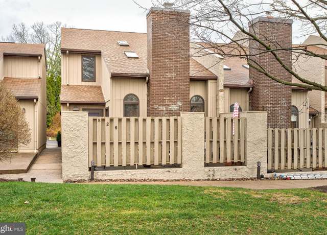 Property at 826 W Aaron Dr, State College, PA 16803, 3 beds, 2.5 baths