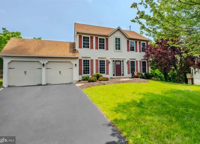 Property at 888 Winding River Ln, Phoenixville, PA 19460, 4 beds, 2.5 baths