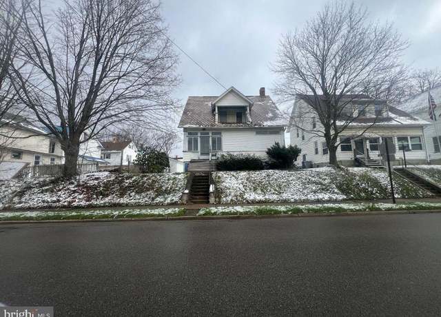 Property at 657 North St, Meadville, PA 16335, 4 beds, 2 baths