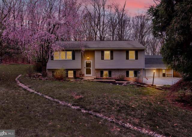 Property at 639 Maple St, East Earl, PA 17519, 4 beds, 3.5 baths