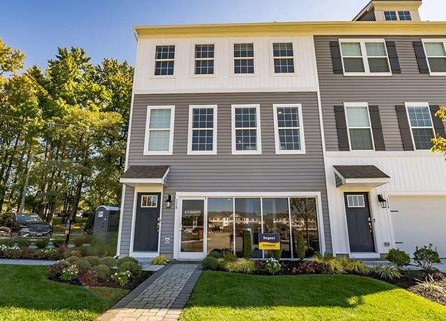 Property at 1119 Meadowlark Dr, Fogelsville, PA 18051, 3 beds, 2.5 baths