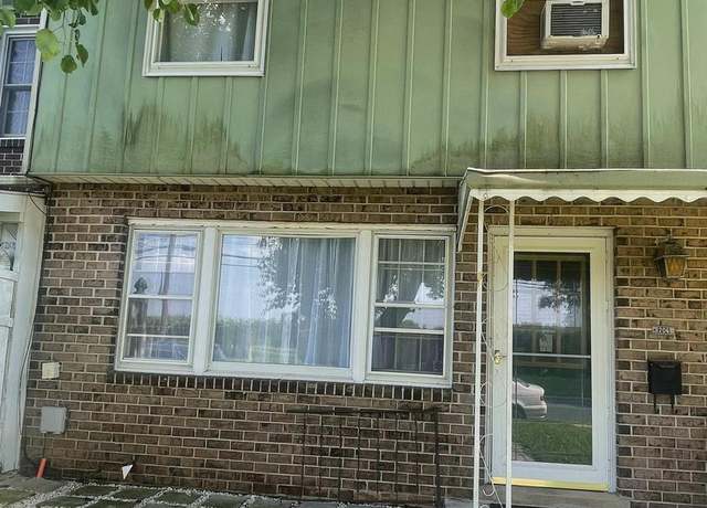 Property at 206 Maple St, Lebanon, PA 17046, 3 beds, 1.5 baths