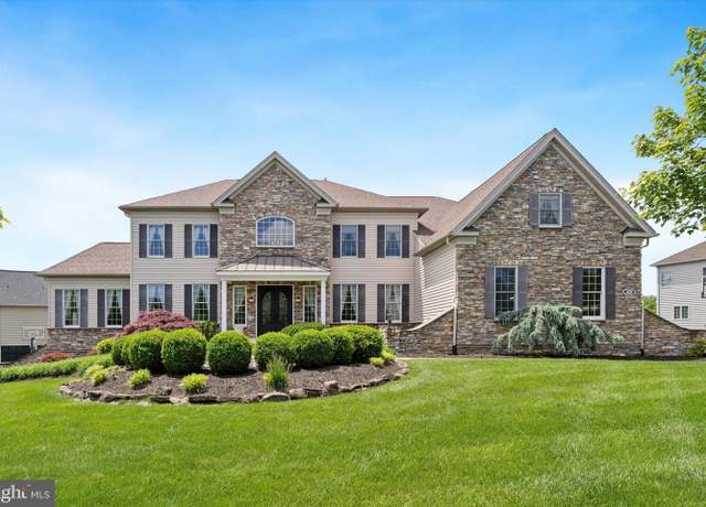Property at 66 Goldfinch Cir, Phoenixville, PA 19460, 4 beds, 4.5 baths