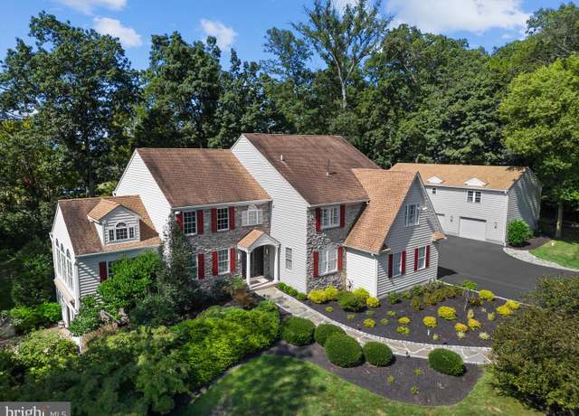 Property at 2104 Squirrel Hill Rd, Schwenksville, PA 19473, 5 beds, 5 baths