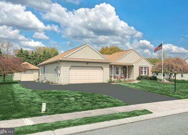 Property at 621 Harvest Dr, York, PA 17404, 3 beds, 2 baths