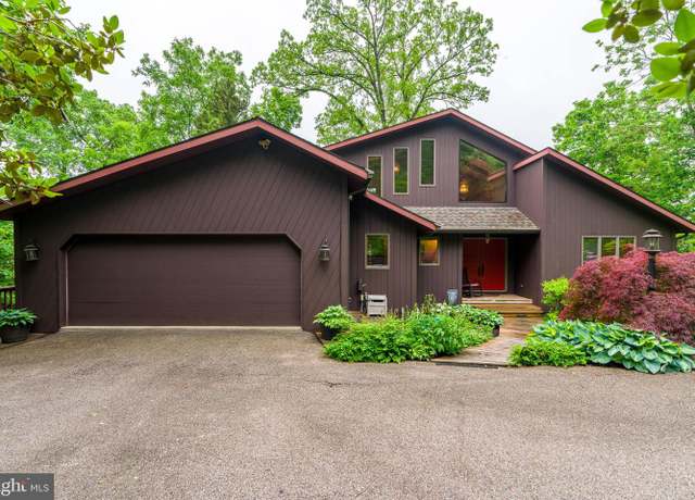 Property at 3660 Springetts Dr, York, PA 17406, 4 beds, 3.5 baths