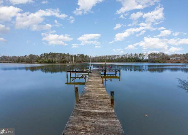 Property at 16575 Machodoc Lndg, King George, VA 22485, 4 beds, 3.5 baths