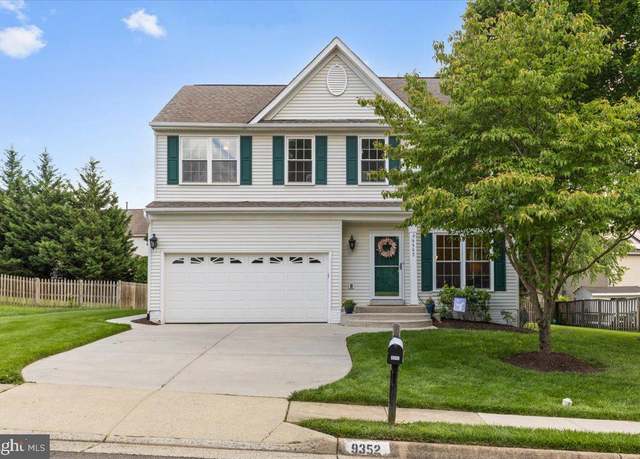 Property at 9352 S Whitt Dr, Manassas Park, VA 20111, 4 beds, 3.5 baths