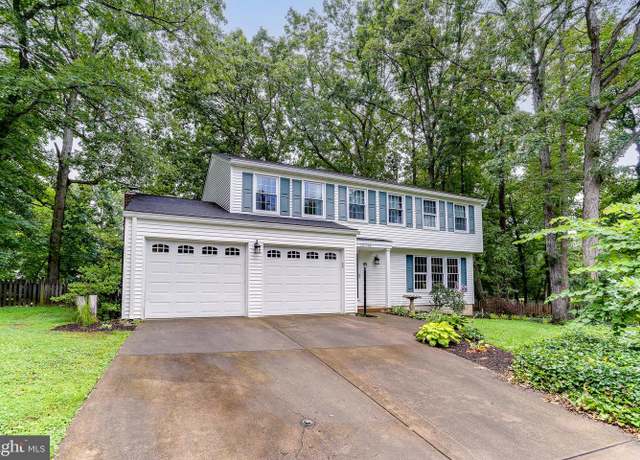 Property at 15715 Buck Ln, Dumfries, VA 22025, 5 beds, 3.5 baths