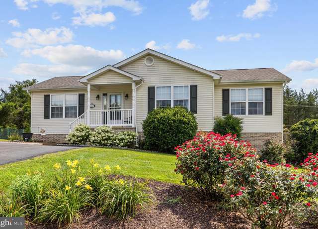 Property at 62 Doral Dr, Maurertown, VA 22644, 3 beds, 2 baths