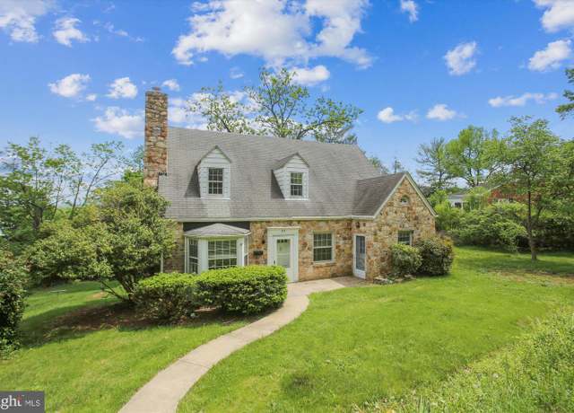 Property at 311 Villa Ave, Front Royal, VA 22630, 4 beds, 2 baths