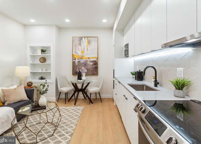 Property at 733 8th St SE #1, Washington, DC 20003, 1 bed, 1 bath