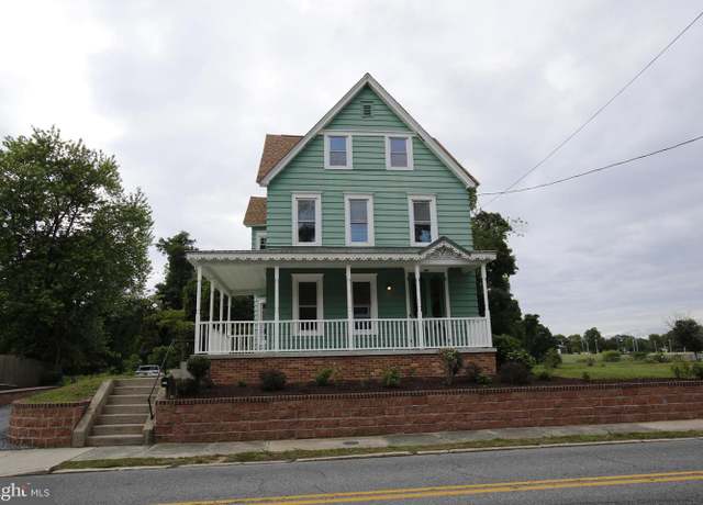 Property at 416 N Walnut St, Milford, DE 19963, 5 beds, 2 baths