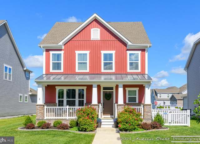 Property at 631 Spring Hollow Dr, Middletown, DE 19709, 4 beds, 2.5 baths