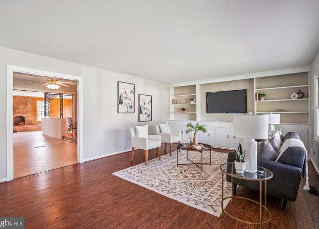 Property at 4412 Ockford Ln, Bowie, MD 20715, 5 beds, 2 baths