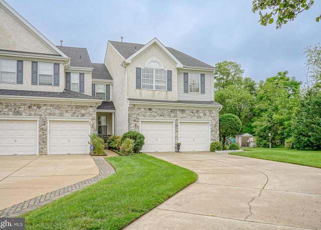 Property at 87 Chapel Hill Rd, Mount Laurel, NJ 08054, 3 beds, 2.5 baths