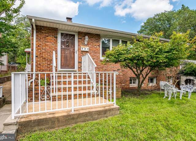 Property at 257 S 6th Ave, Highland Park, NJ 08904, 5 beds, 2 baths