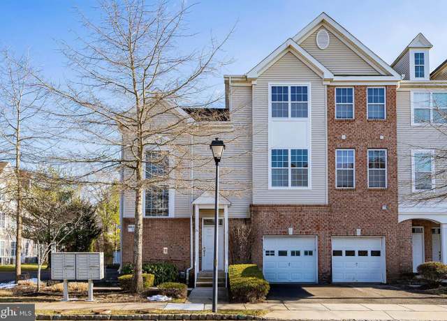 Property at 24 Farrah Dr, Manahawkin, NJ 08050, 3 beds, 2.5 baths