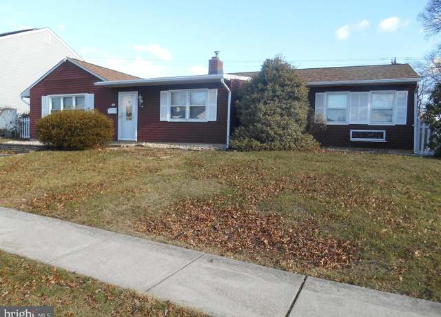 Property at 370 Blue Ridge Dr, Levittown, PA 19057, 4 beds, 2 baths