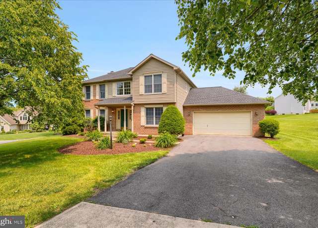 Property at 111 Villandry Blvd, State College, PA 16801, 4 beds, 3.5 baths