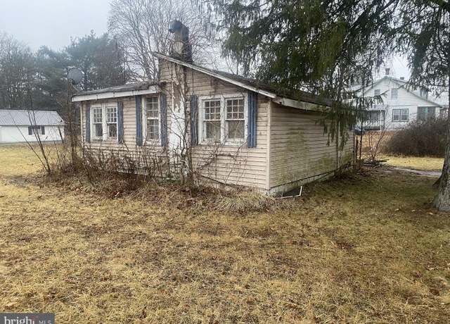 Property at 144 Mechanic St E, Muncy, PA 17756, 1 bed, 1 bath