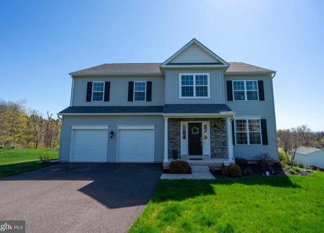 Property at 86 Palmer Ct, Royersford, PA 19468, 5 beds, 3.5 baths