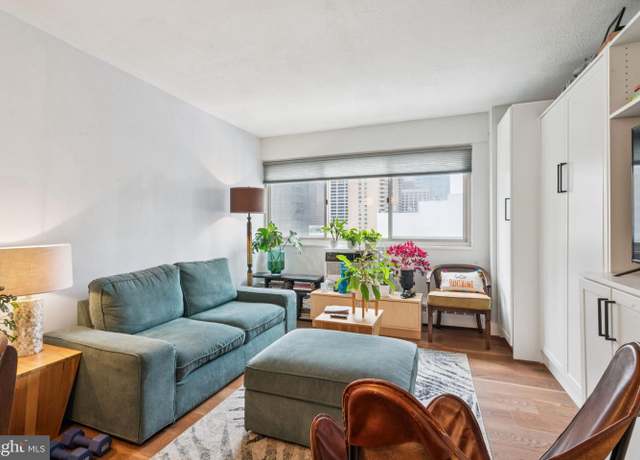 Property at 2101 Chestnut St #1504, Philadelphia, PA 19103, 1 bed, 1 bath