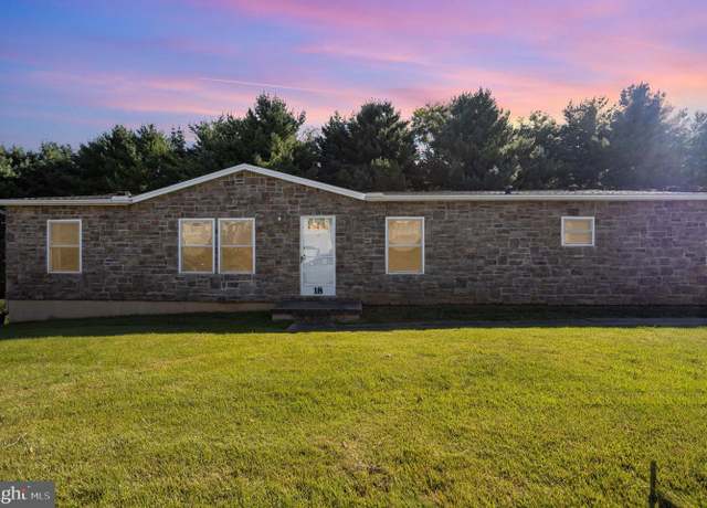 Property at 18 Oriole Cir, Felton, PA 17322, 3 beds, 2 baths