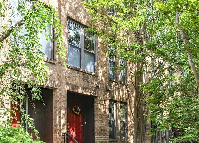 Property at 4417 7th St N, Arlington, VA 22203, 3 beds, 2.5 baths