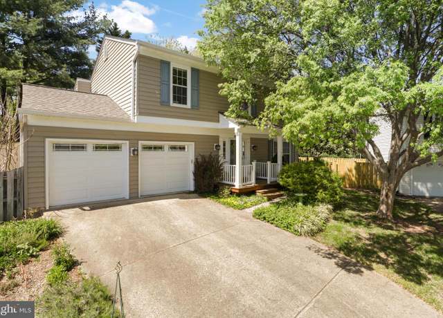 Property at 1602 Blacksmith Ln, Herndon, VA 20170, 5 beds, 3.5 baths
