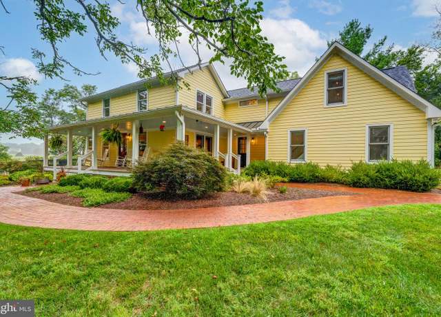 Property at 17302 Simmons Rd, Purcellville, VA 20132, 4 beds, 3.5 baths